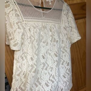 NWT-Maurices, lace, sheer, women’s top, XS, but oversized fit S, M, cream